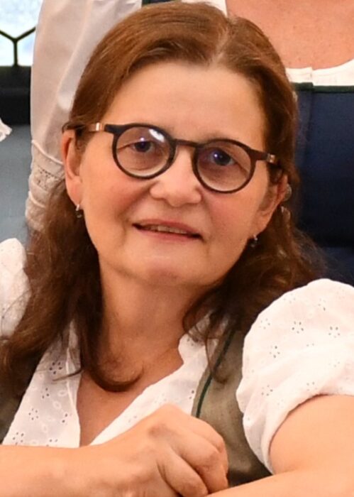 Sabine Fruth als Amalie Nieberl